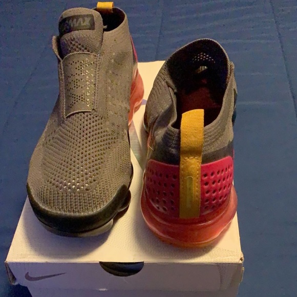 Nike Multi-Color Vapormax (Women) - Picture 2 of 5
